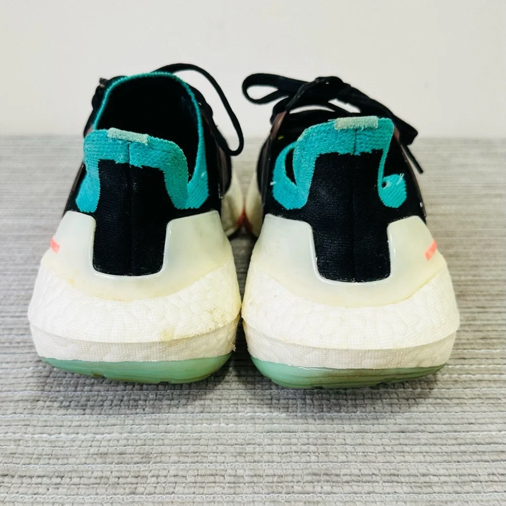 Adidas UltraBoost 22 Shoes Black-Turbo Mint Rust Youth 5.5 - Picture 4 of 9